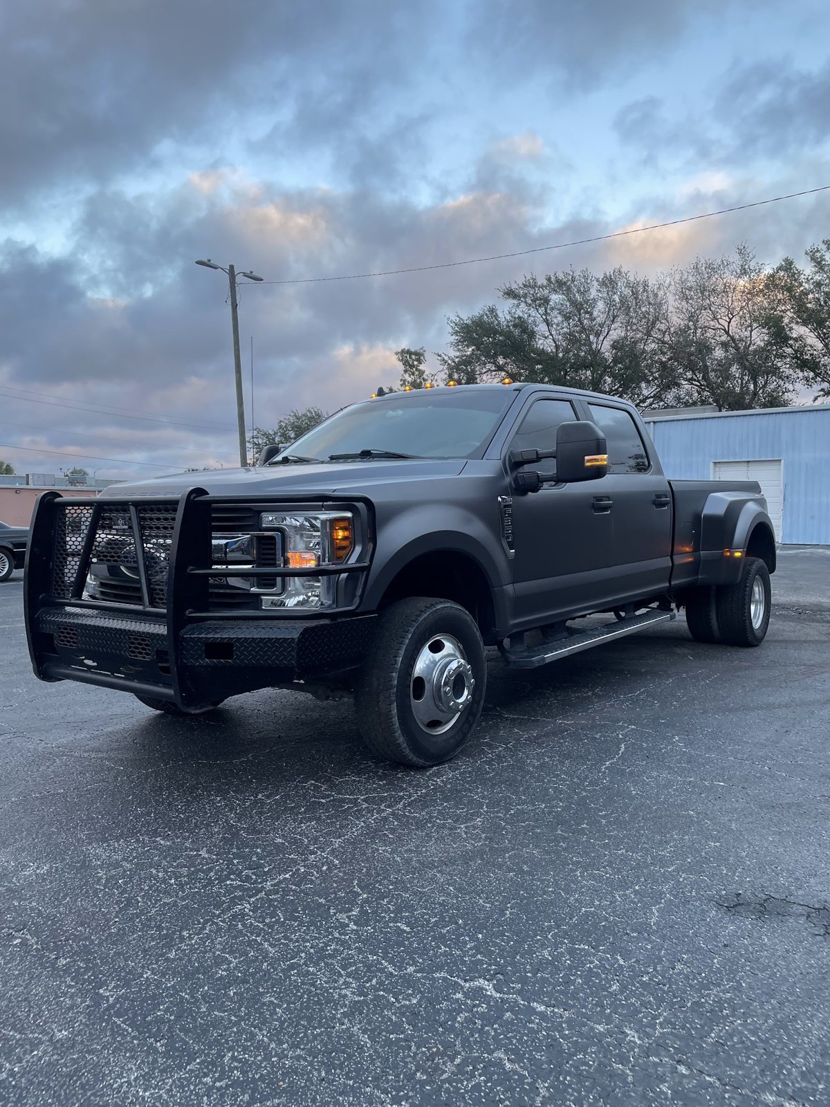 Ford F-150 truck detailing